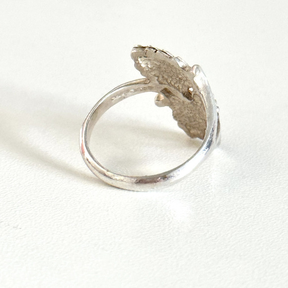 Vintage Black Hills 925 Sterling Silver & 12K Solid Gold Leaves Ring Size 6.75 - Picture 7 of 12